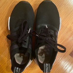 Black and pink adidas NMD’s